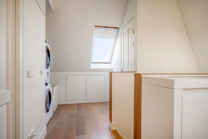 Foto 32 van Karavaanstraat 47