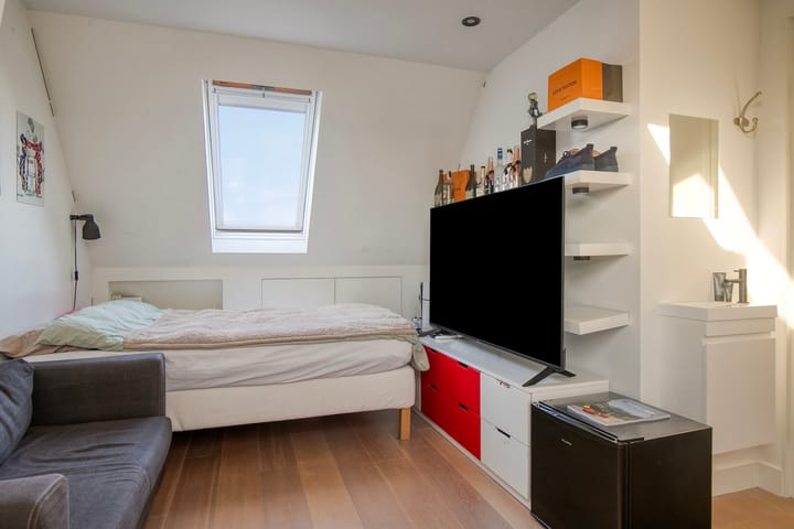 Foto 35 van Karavaanstraat 47