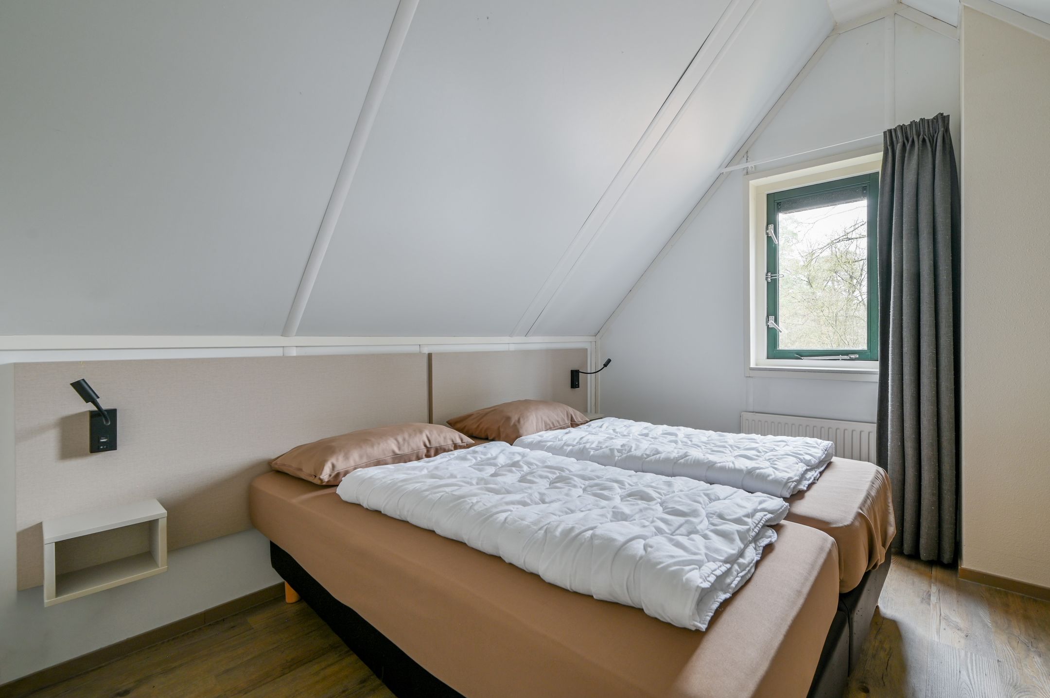 Foto 15 van Landuwerweg 17-357