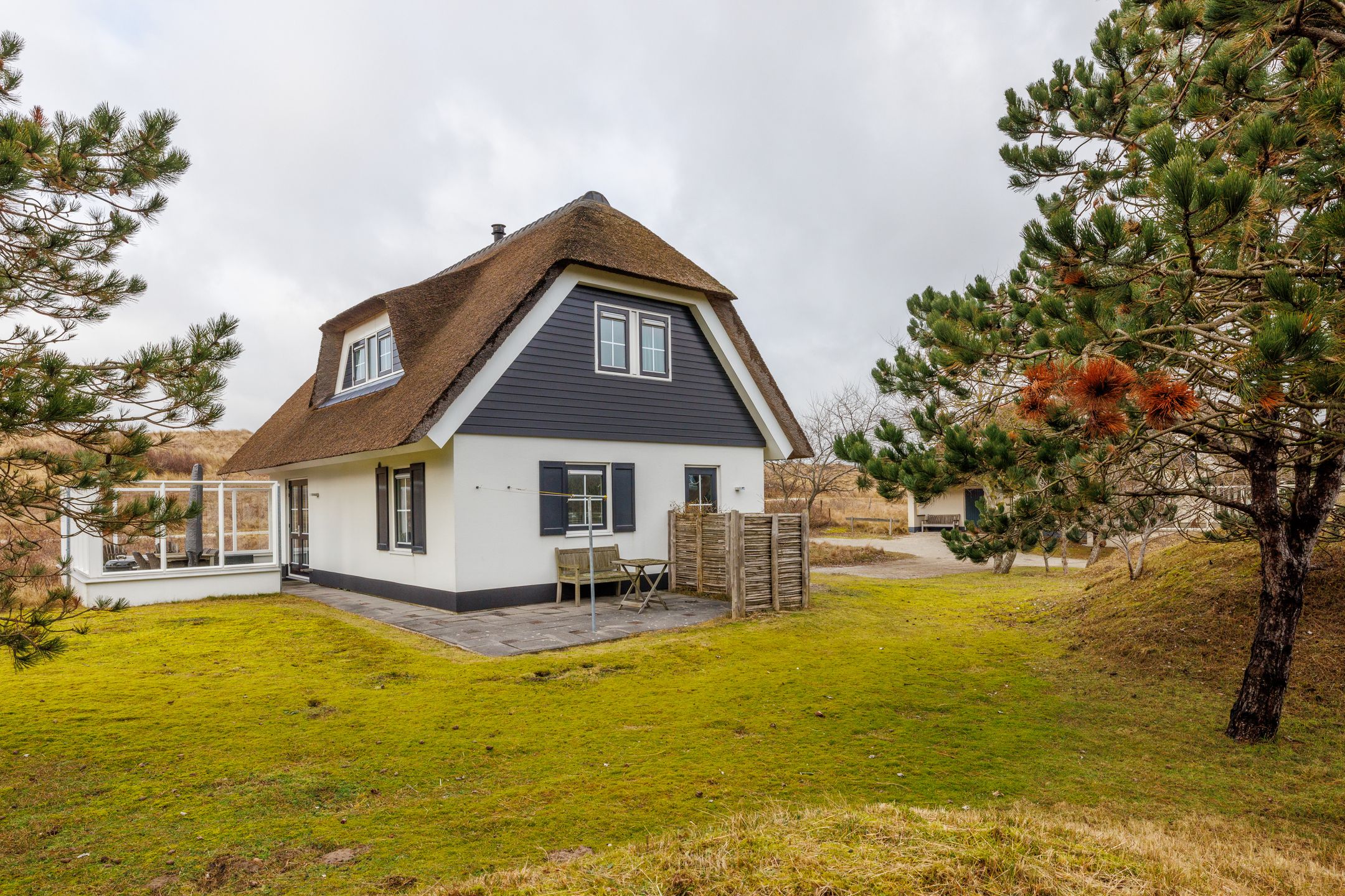 4-bedroom freehold villa in Hollum — photo 3 of 5