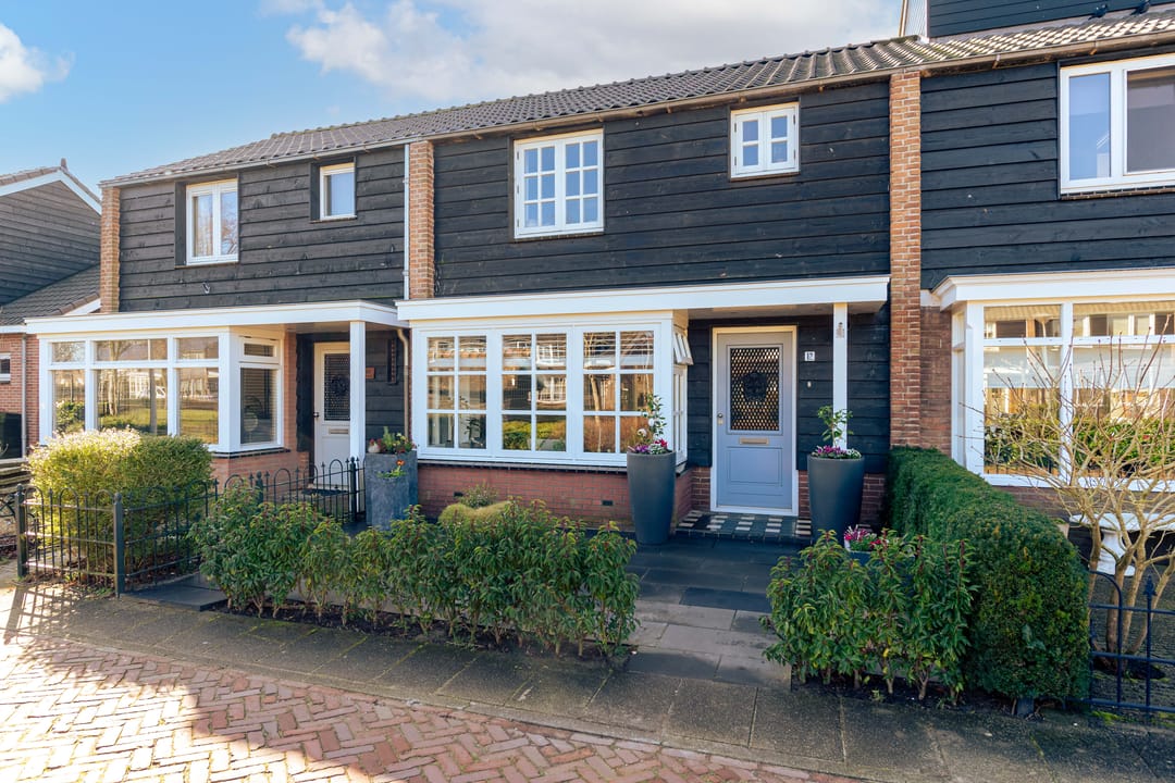 Foto 1 van Julianaplein 12