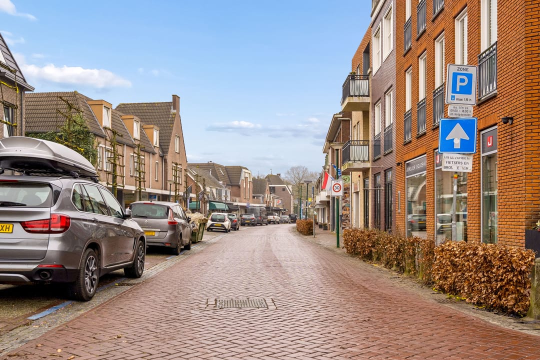 Foto 47 van Stationsweg 52