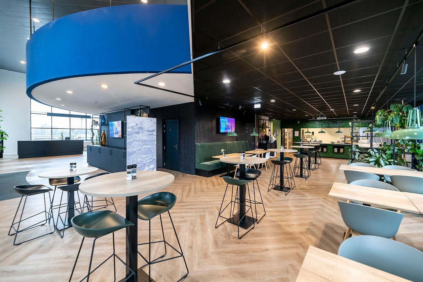 Bekijk foto 5 van Rivium Quadrant 81