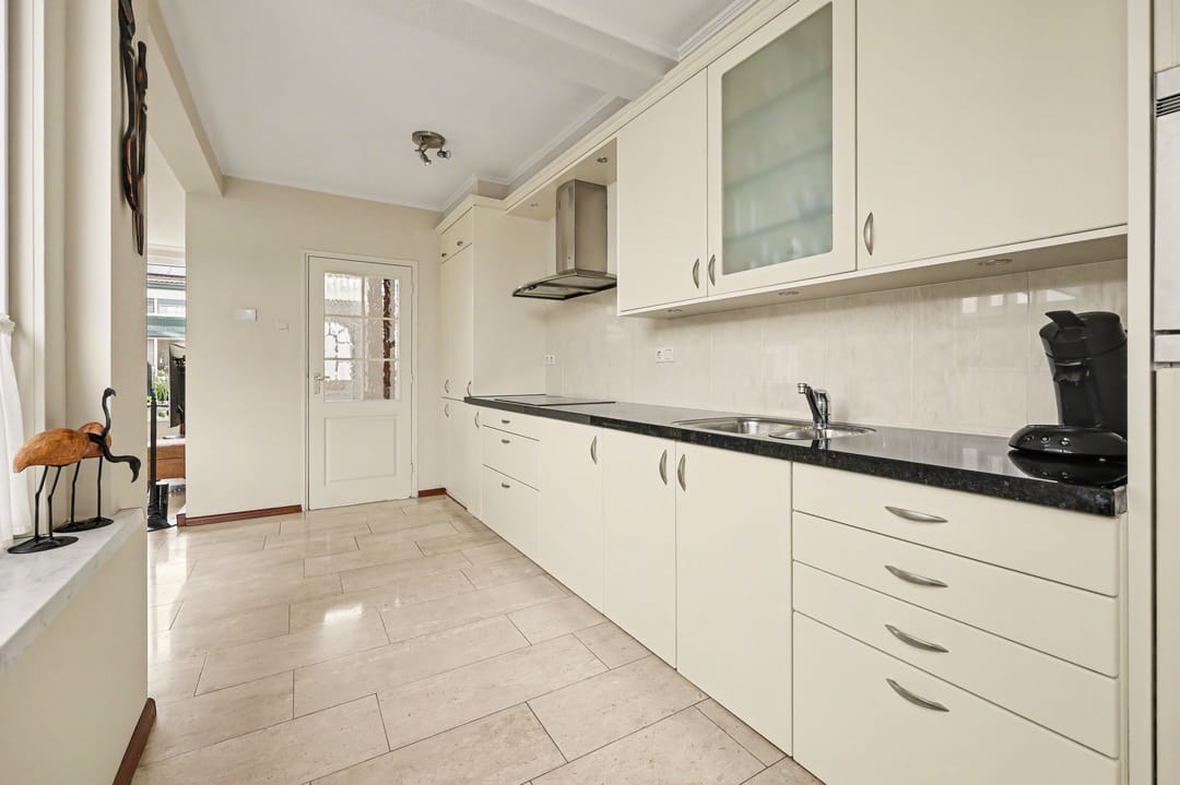 Foto 16 van Pijnboomstraat 26