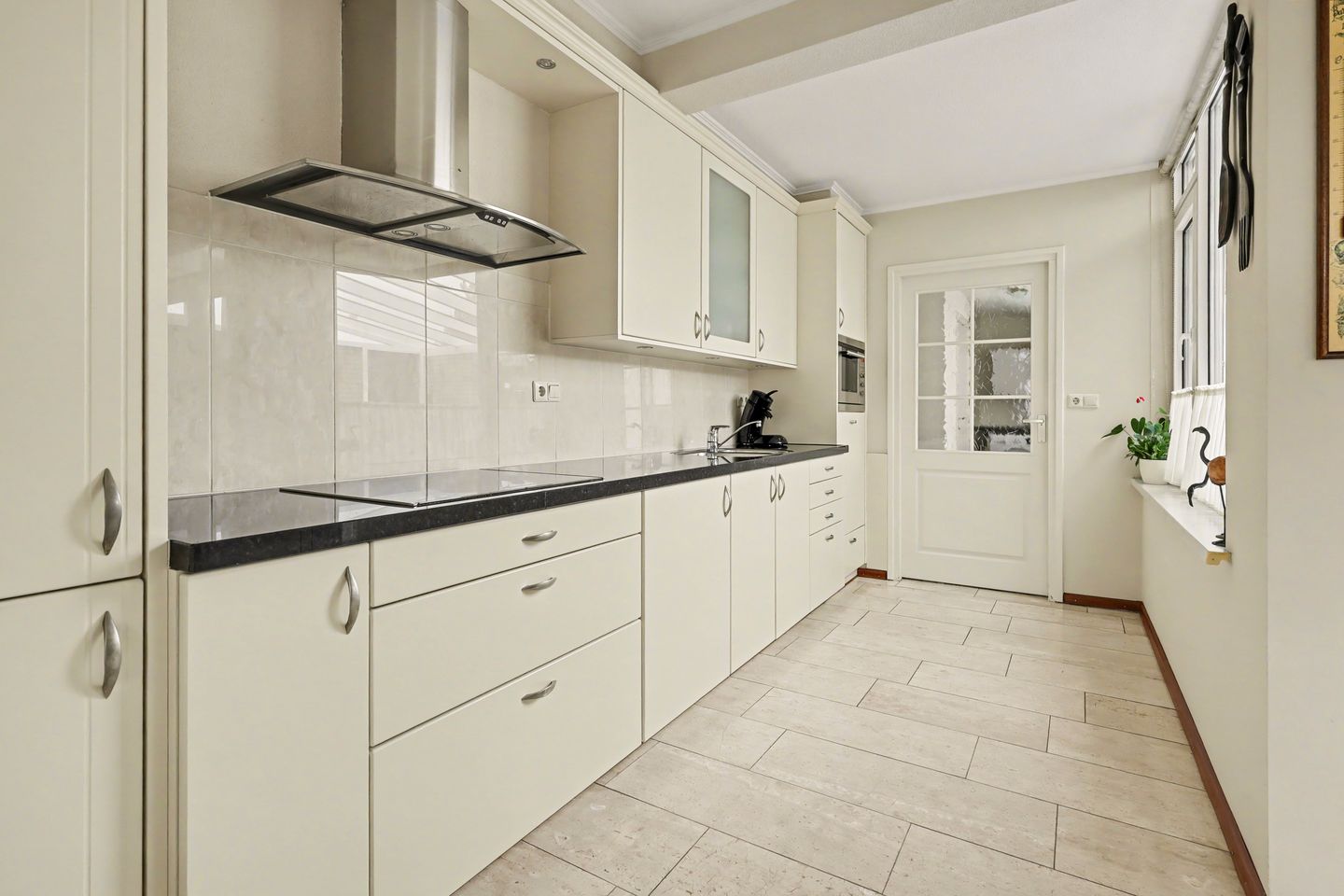 Foto 14 van Pijnboomstraat 26