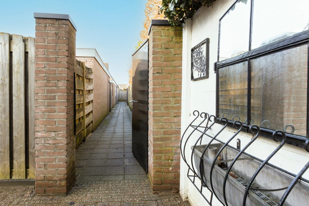 Photo 41 of Robijnstraat 11