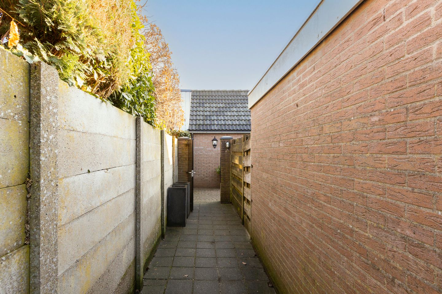 Photo 40 of Robijnstraat 11