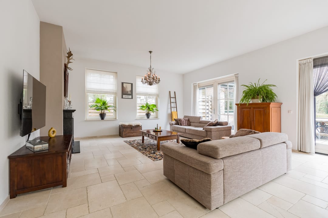 Foto 8 van Aalsmeerderweg 322