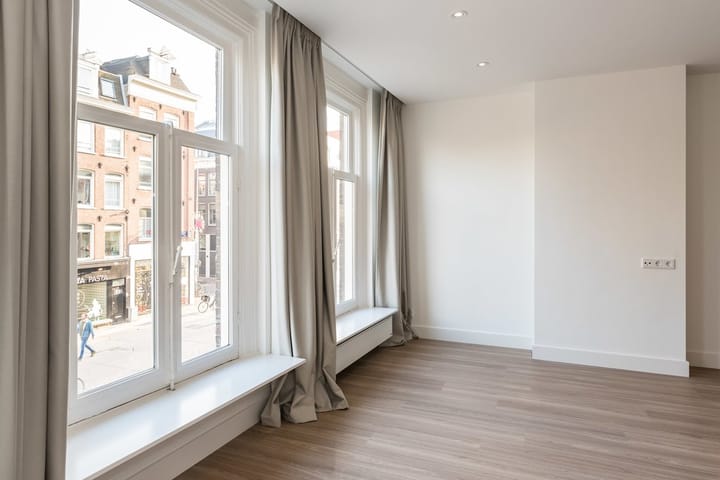 Photo 4 of Ferdinand Bolstraat 84-1