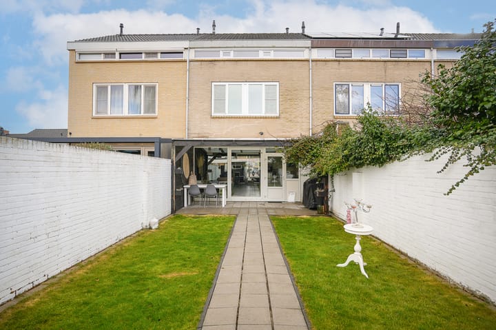 Photo 2 of Westlanderstraat 9