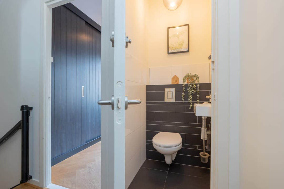 Foto 23 van Paramaribostraat 97-2