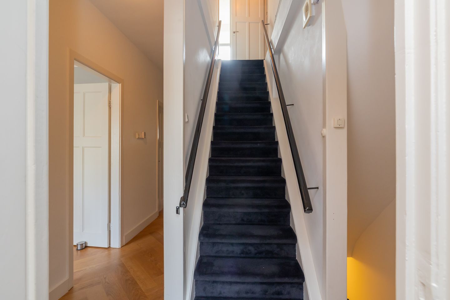 Foto 25 van Paramaribostraat 97-2