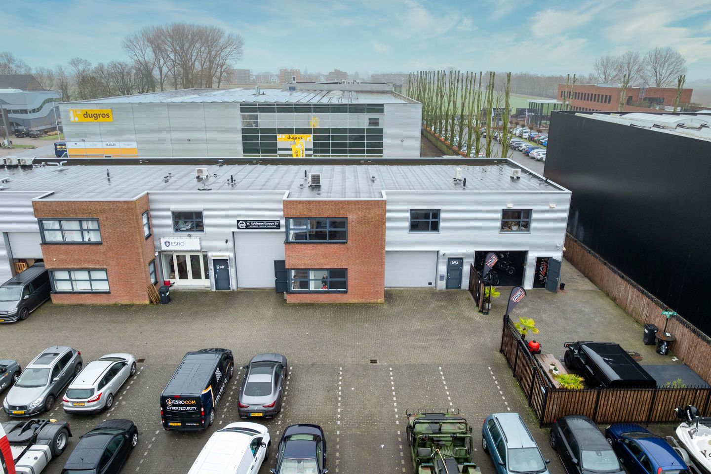 Bekijk foto 2 van Aston Martinlaan 94