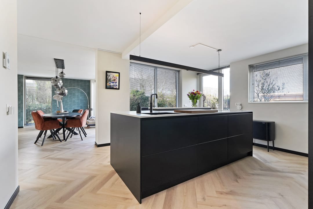 Photo 13 of C.W. Sturmstraat 20