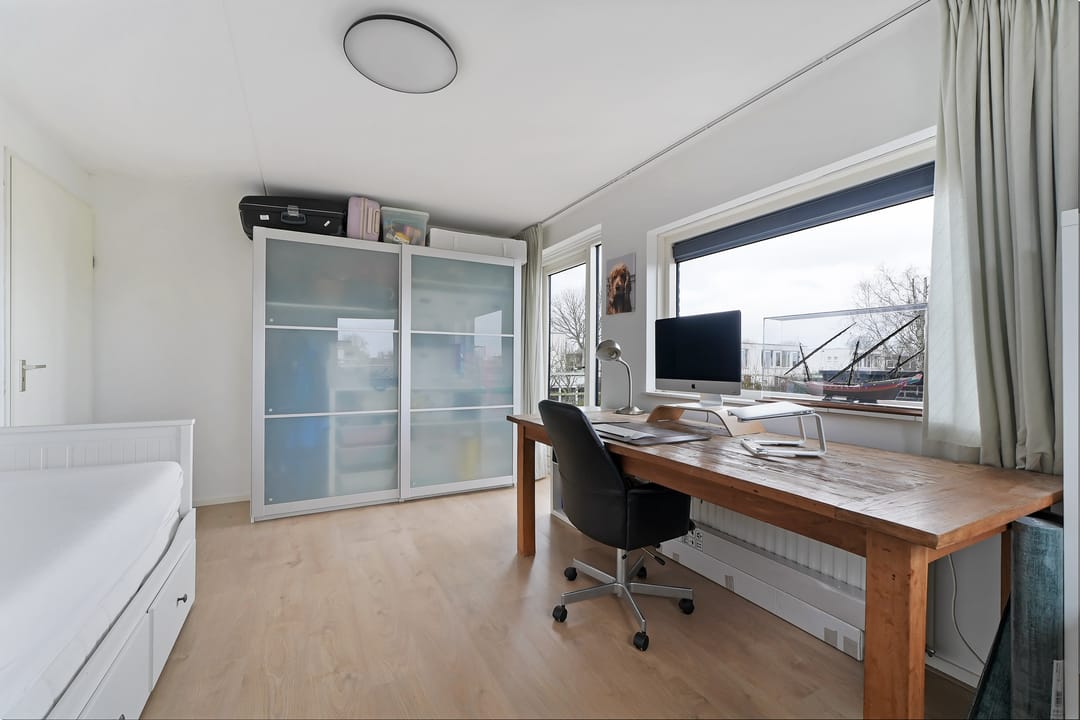 Photo 23 of C.W. Sturmstraat 20