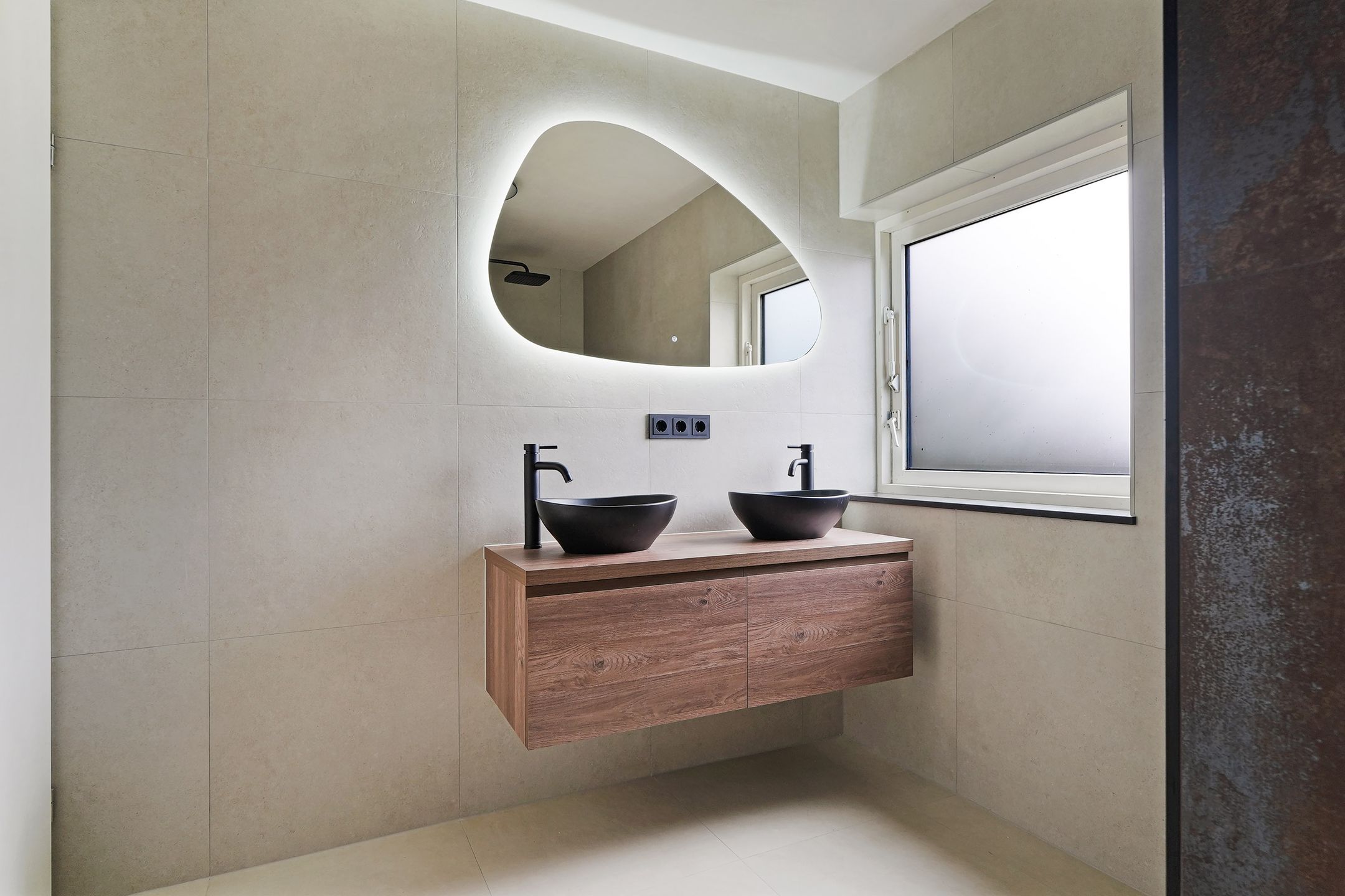 Photo 33 of C.W. Sturmstraat 20