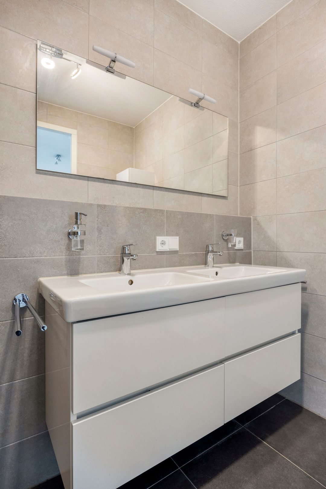 Foto 38 van Lisdodde 15-203