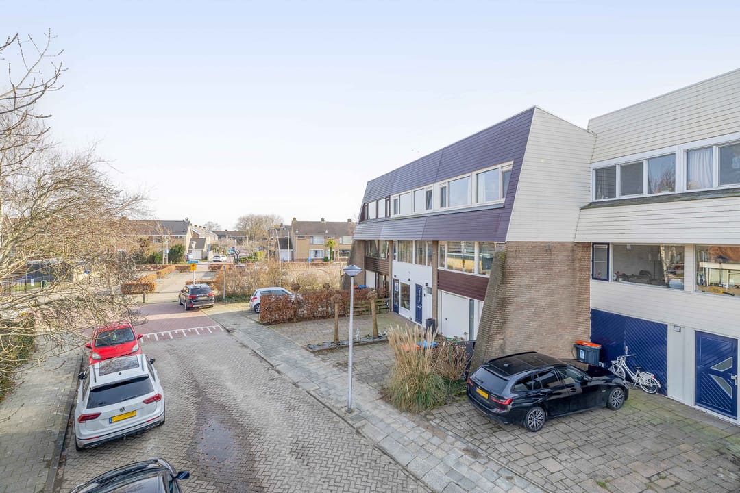 Photo 11 of Burg A P vd Blinkln 72