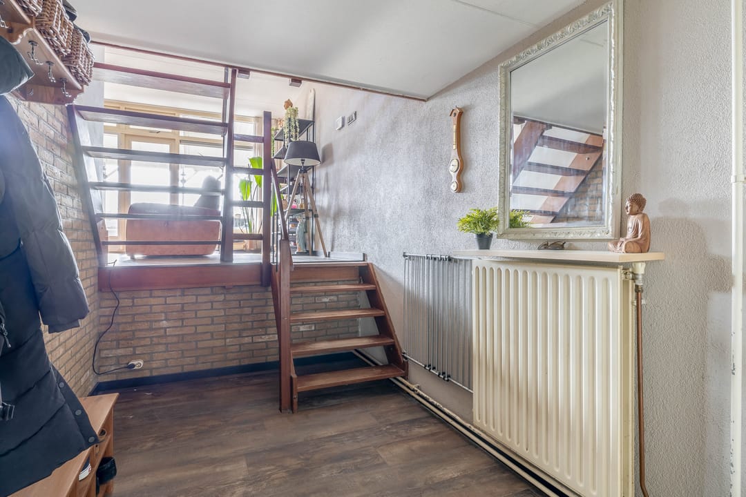 Photo 17 of Burg A P vd Blinkln 72