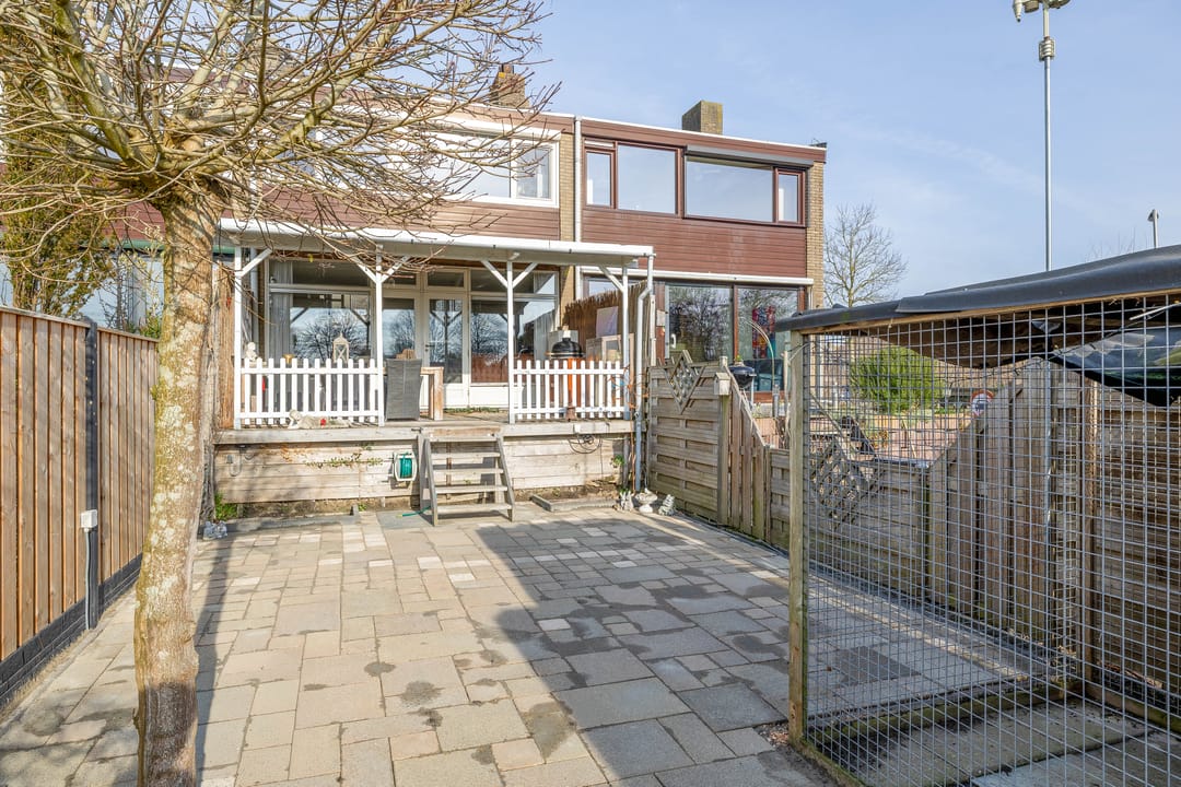 Photo 37 of Burg A P vd Blinkln 72