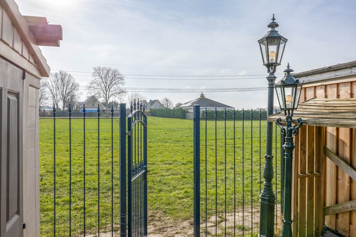 Foto 5 van Burg A P vd Blinkln 72