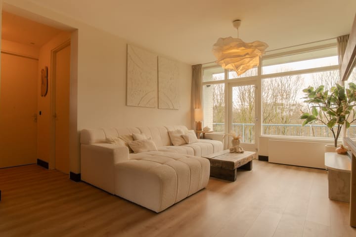 Photo 2 of Spurgeonlaan 136