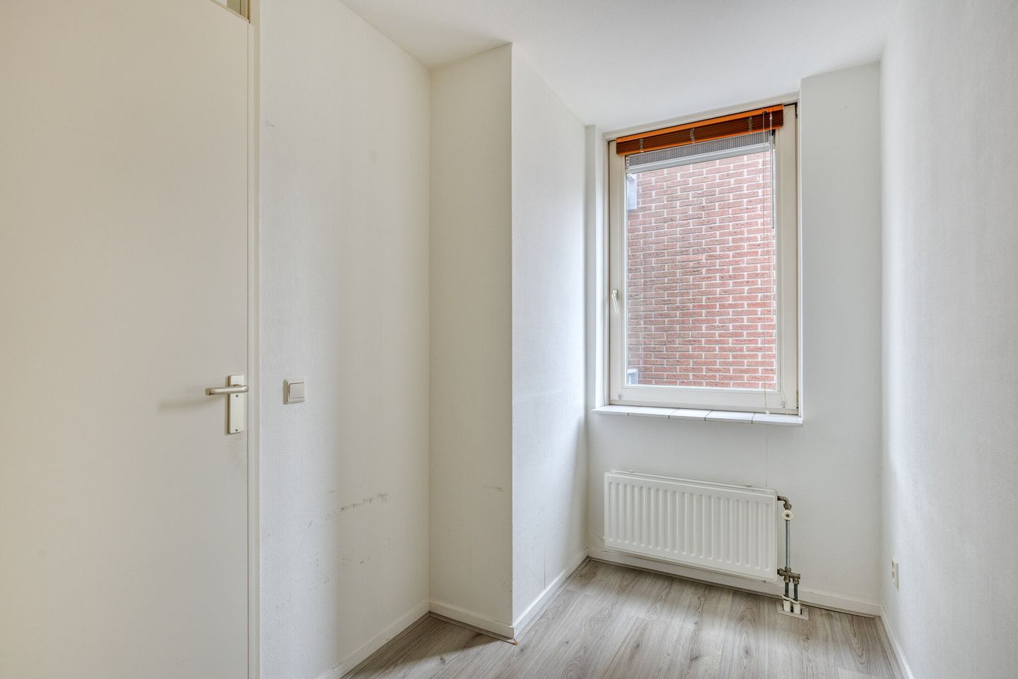 Photo 20 of Graaf van Burenstraat 2-F23