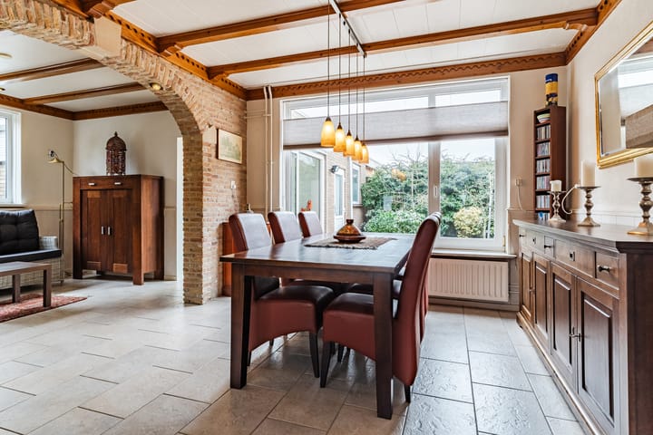 Photo 2 of Rozenstraat 27