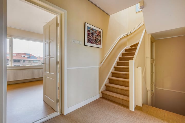 Photo 33 of Hoenderlaan 7