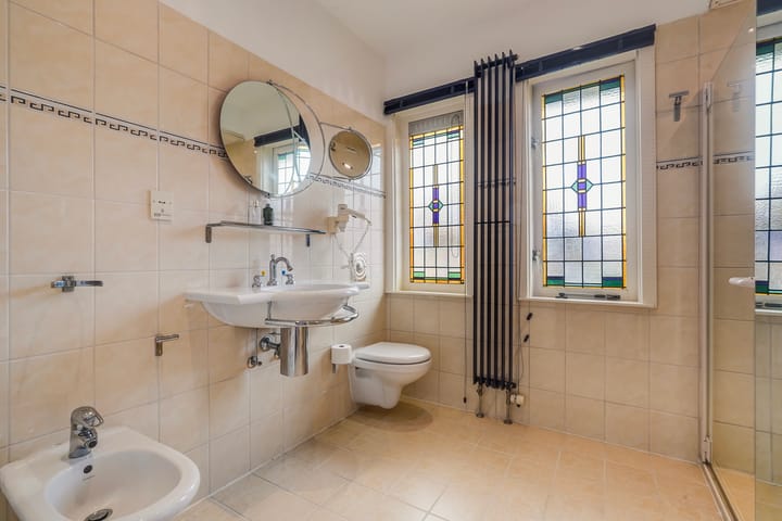 Photo 39 of Hoenderlaan 7