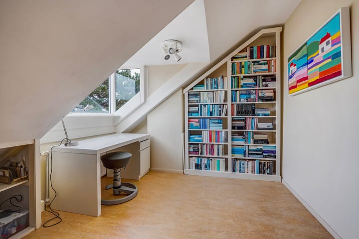 Photo 48 of Hoenderlaan 7