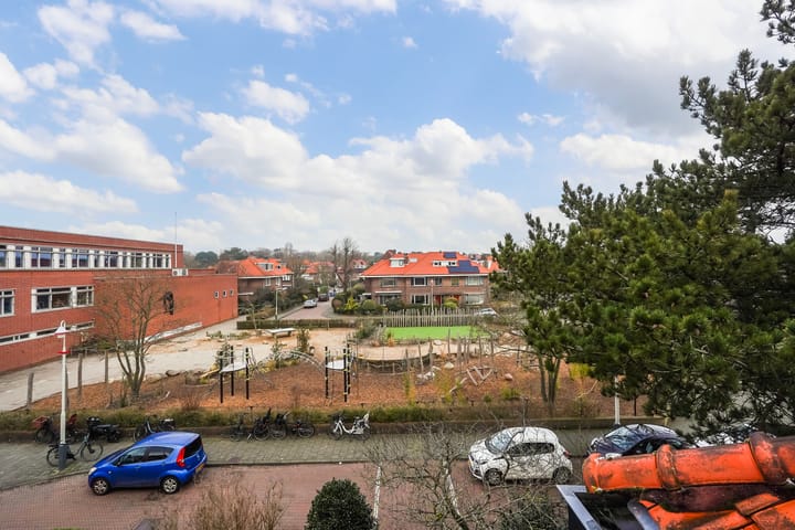 Photo 51 of Hoenderlaan 7