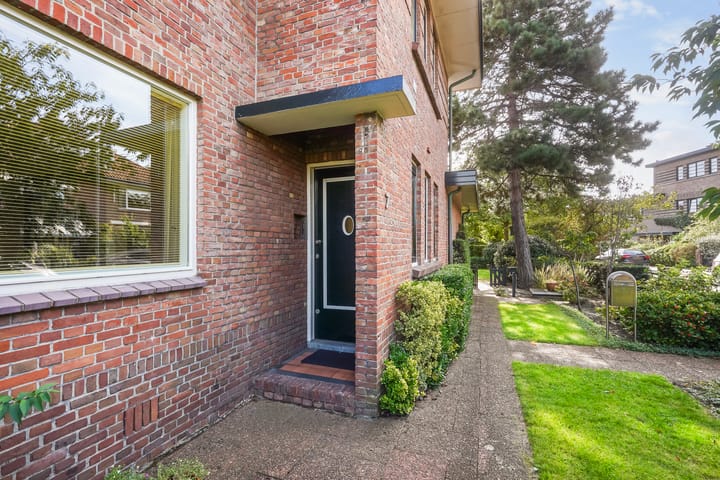 Photo 58 of Hoenderlaan 7