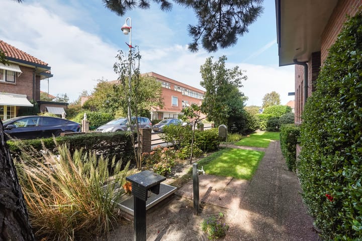 Photo 60 of Hoenderlaan 7