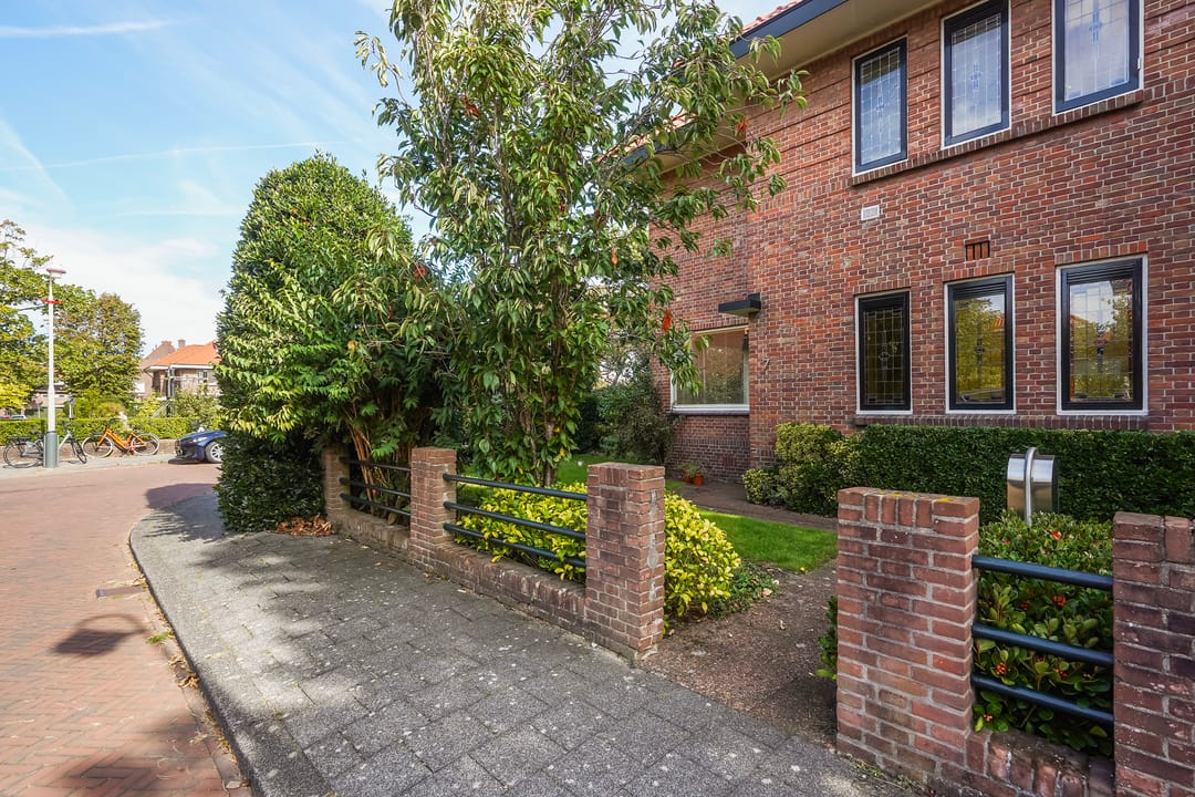 Photo 61 of Hoenderlaan 7