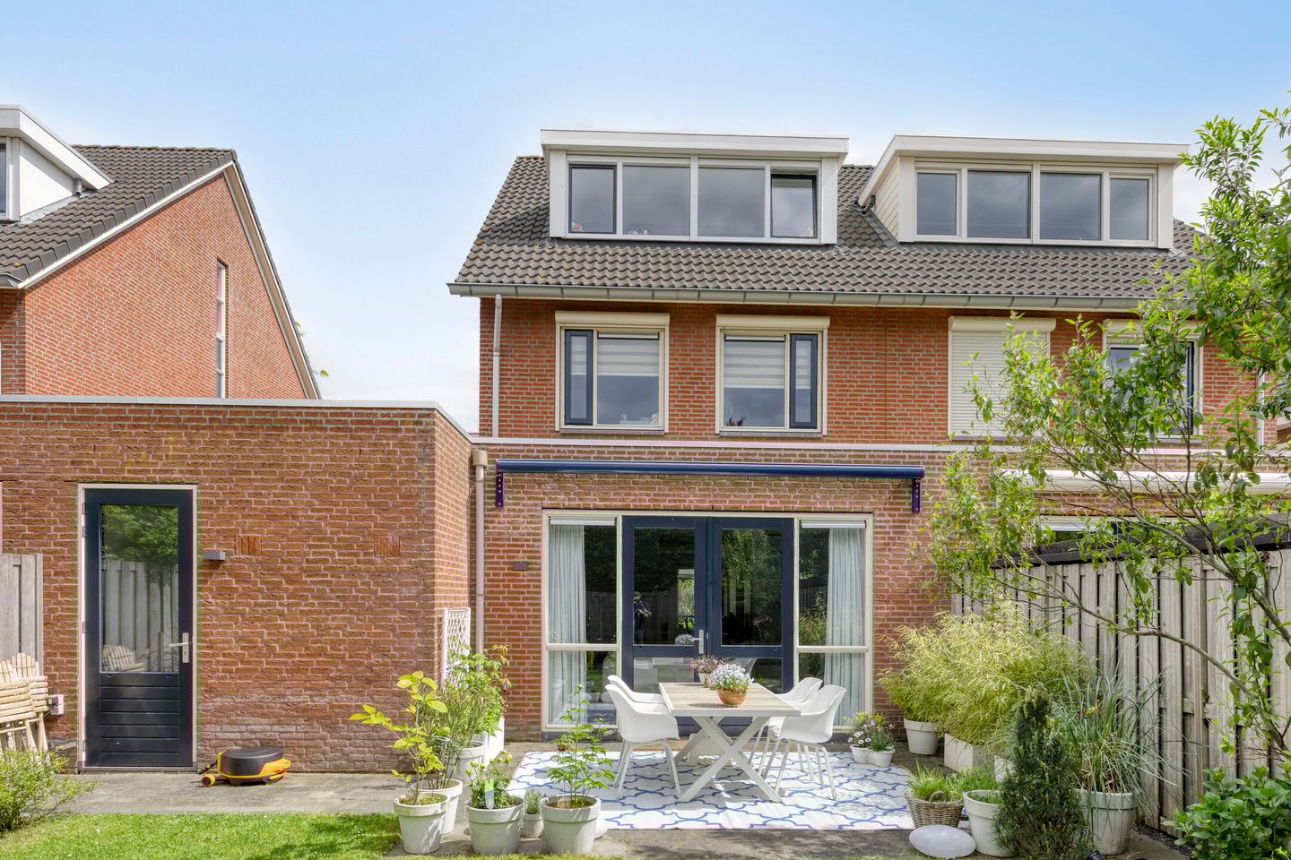 Photo 50 of Fortuna 83