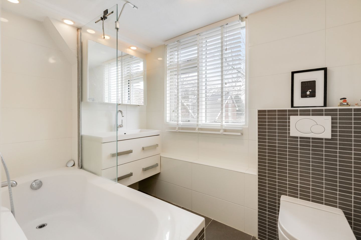 Foto 20 van Nassaustraat 18