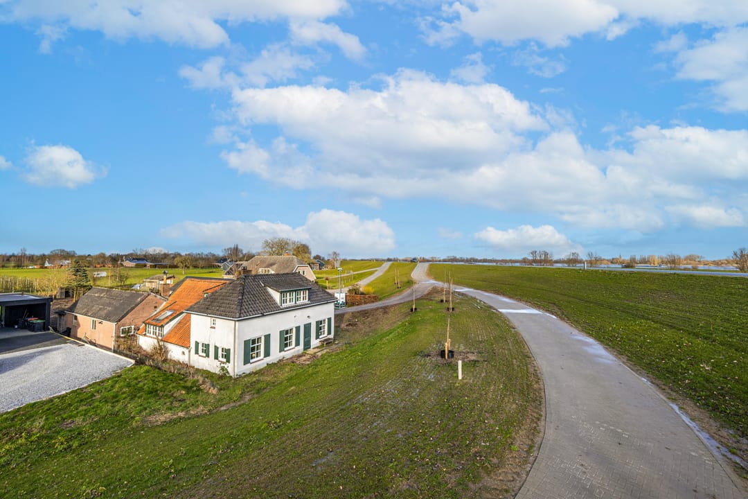 Photo 7 of Waalbandijk 61