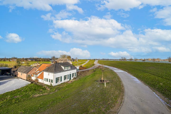 Photo 7 of Waalbandijk 61