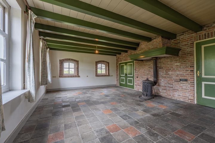 Photo 38 of Waalbandijk 61