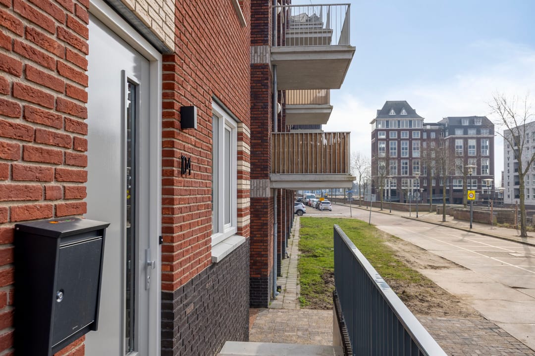 Foto 7 van Kanaalboulevard 104