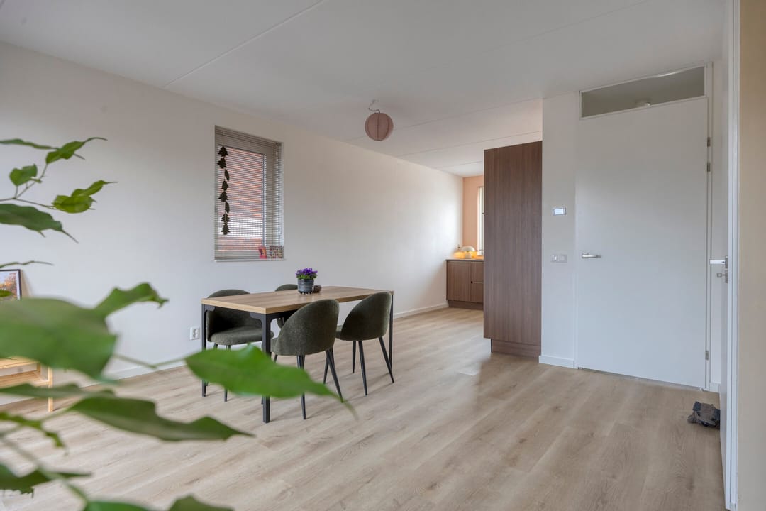 Foto 11 van Kanaalboulevard 104