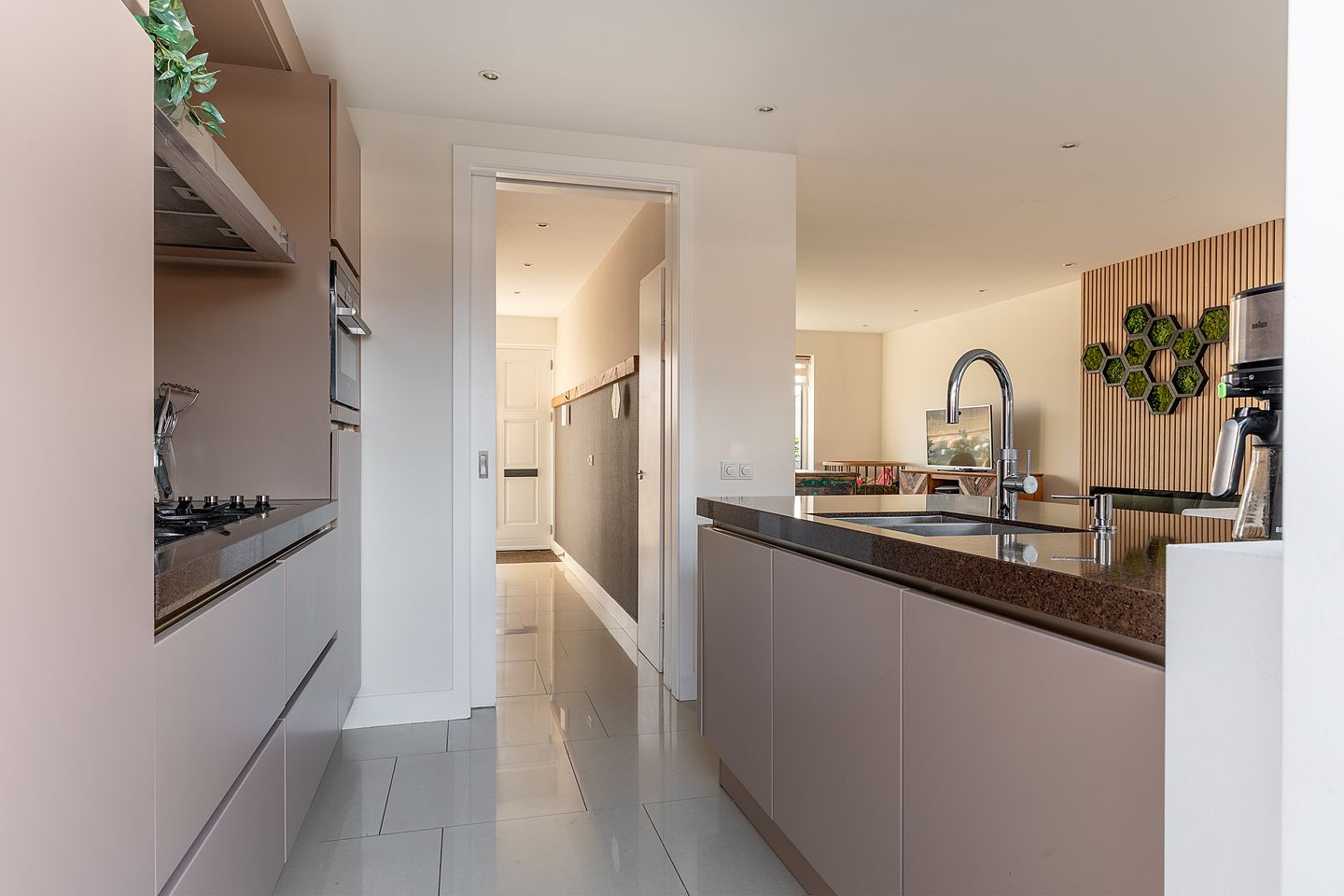 Photo 14 of Spoorsingel 112