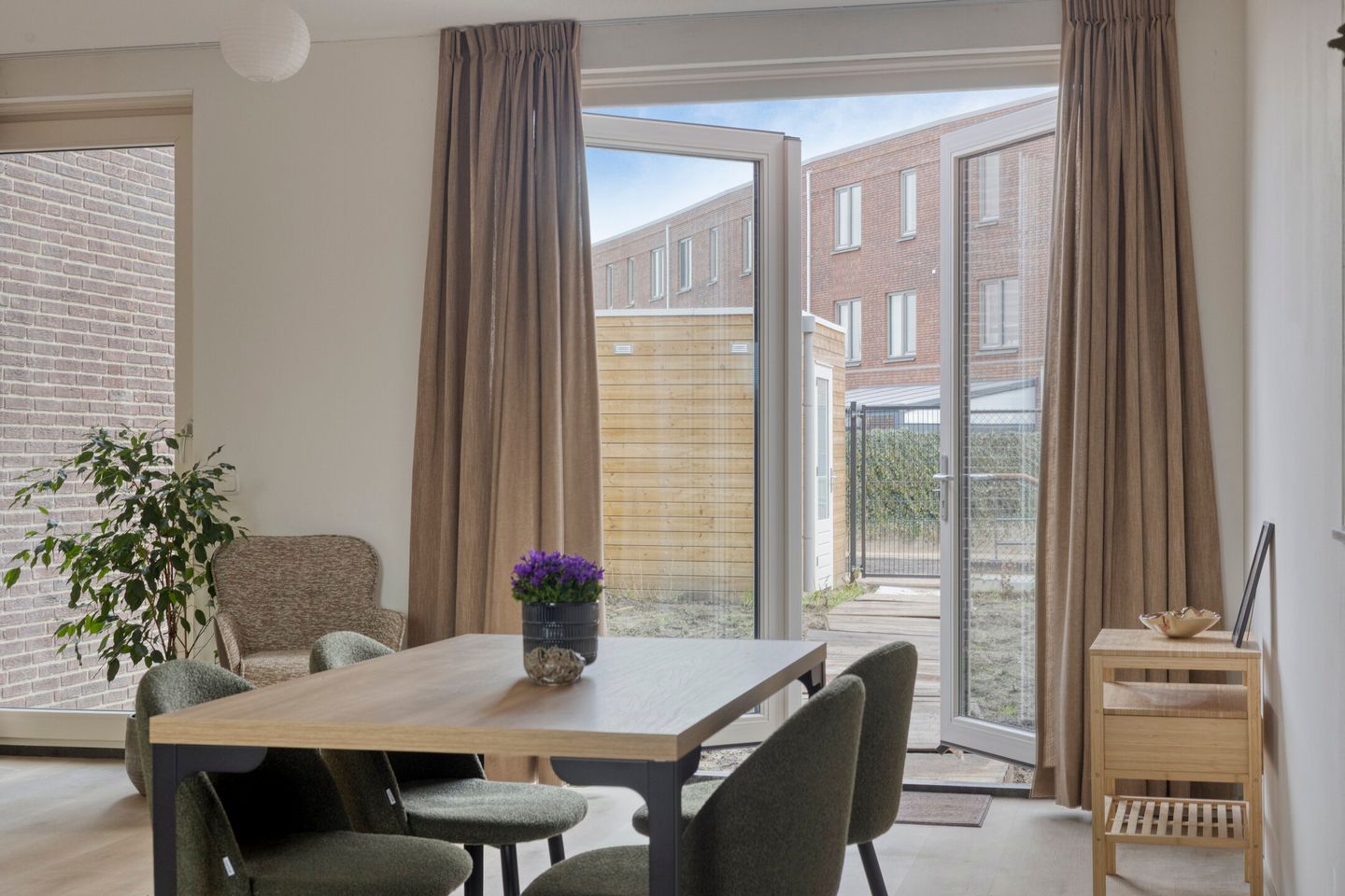 Foto 19 van Kanaalboulevard 104