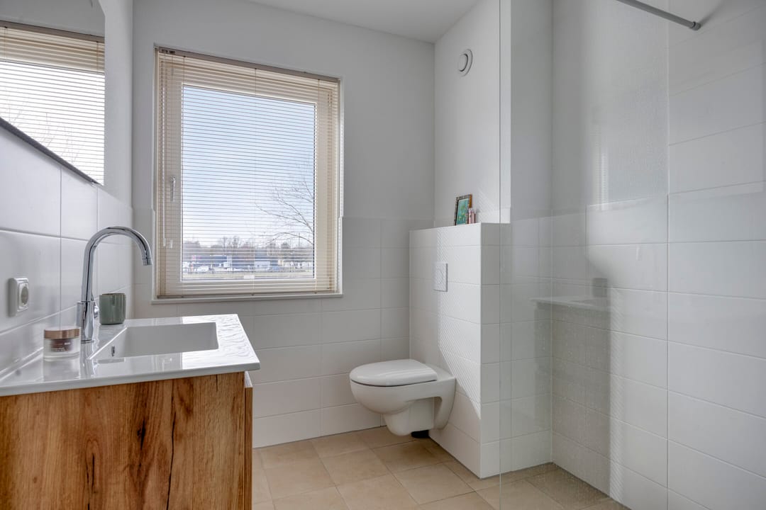 Foto 28 van Kanaalboulevard 104