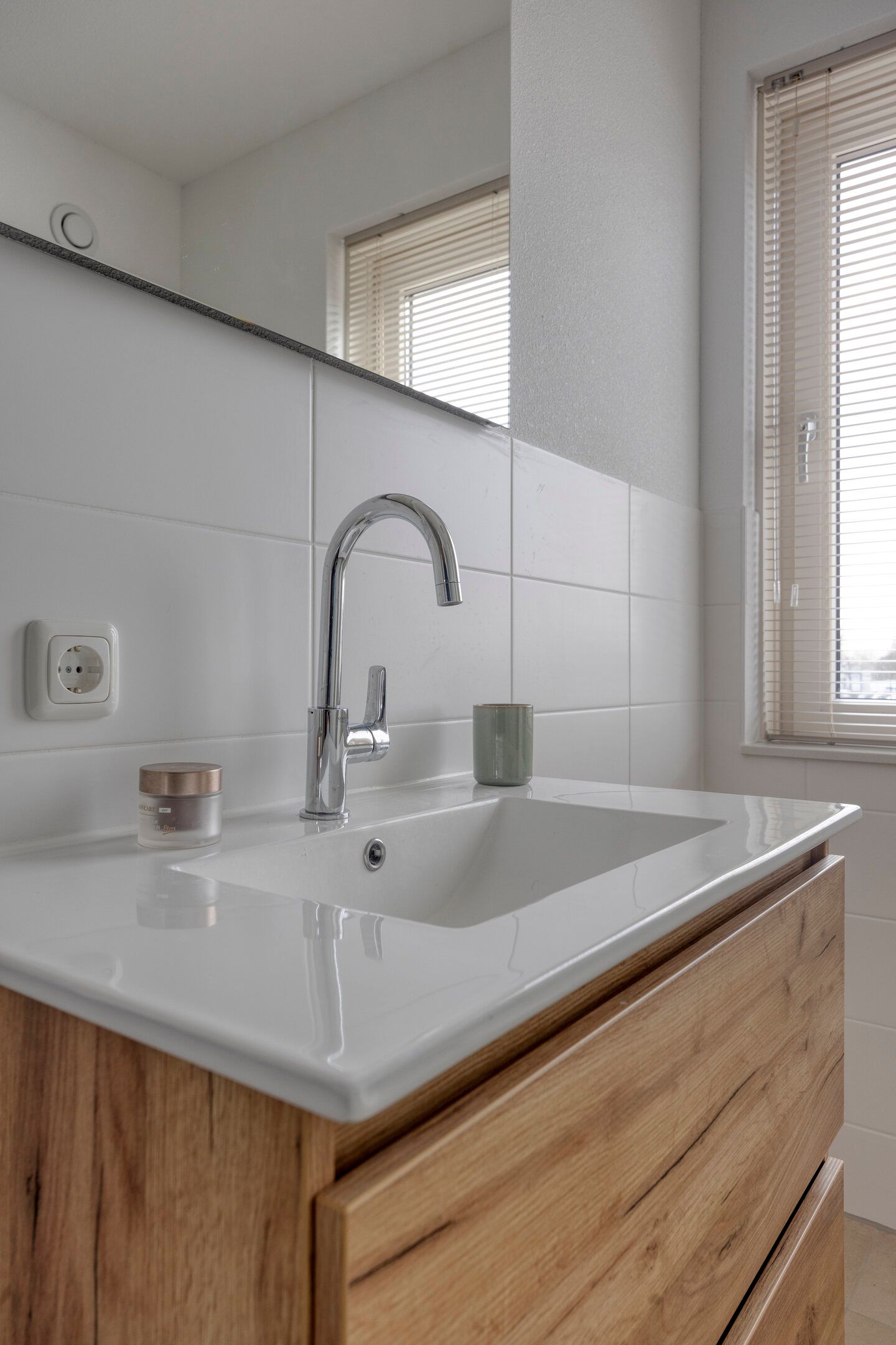 Foto 30 van Kanaalboulevard 104