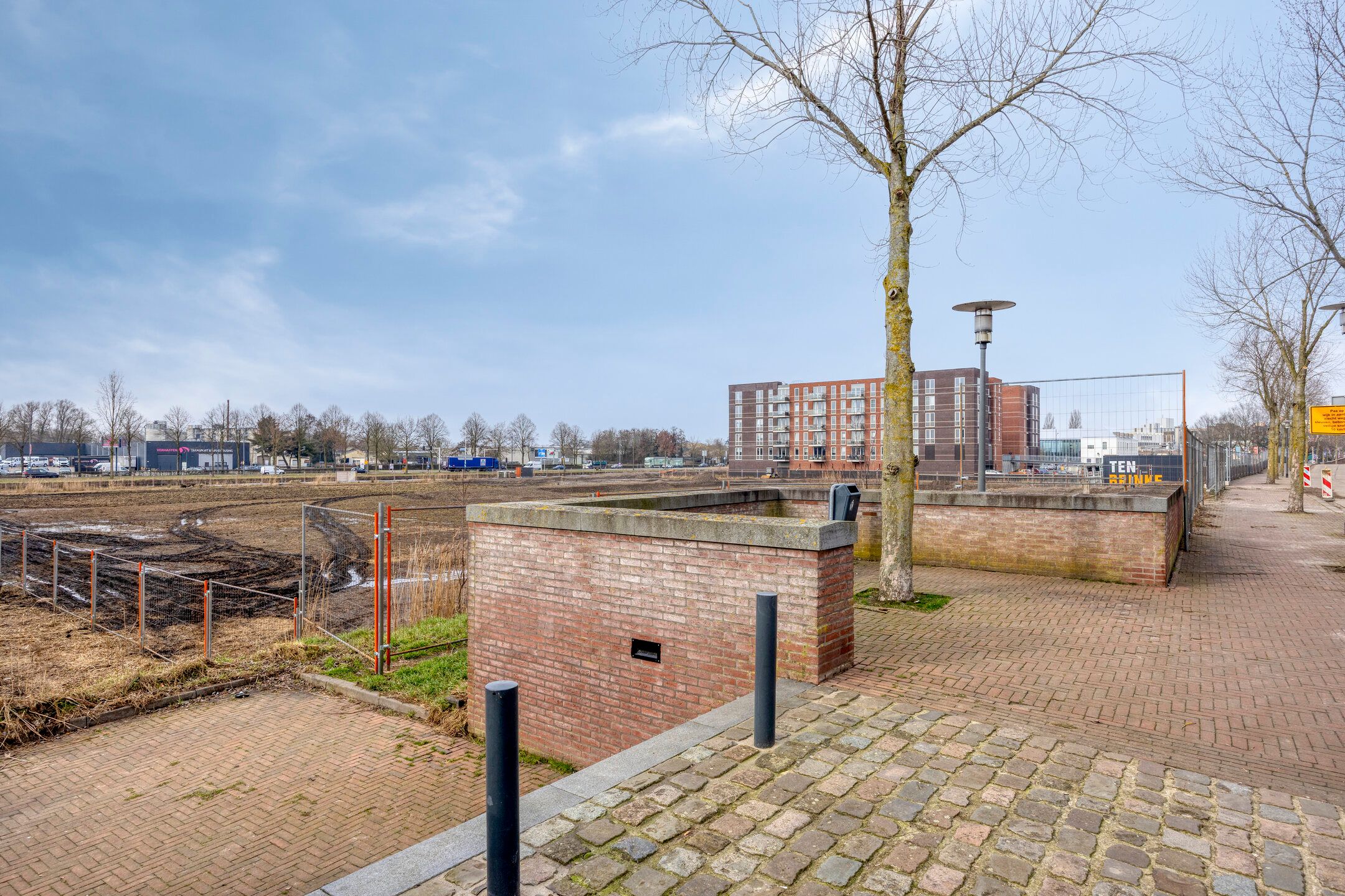 Foto 45 van Kanaalboulevard 104