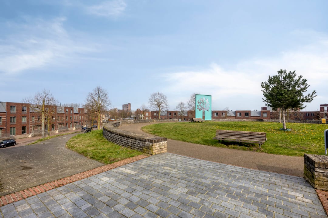 Foto 46 van Kanaalboulevard 104