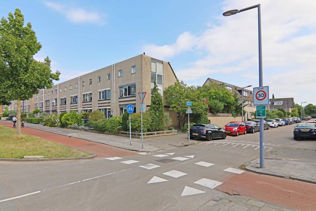 Foto 1 van Maartje den Outerstraat 2