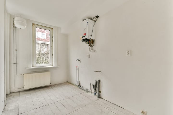 Photo 4 of Van Helt Stocadestraat 34-1